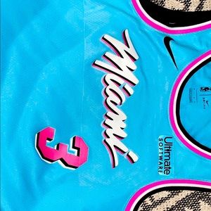 wade Miami great condition jersey!!